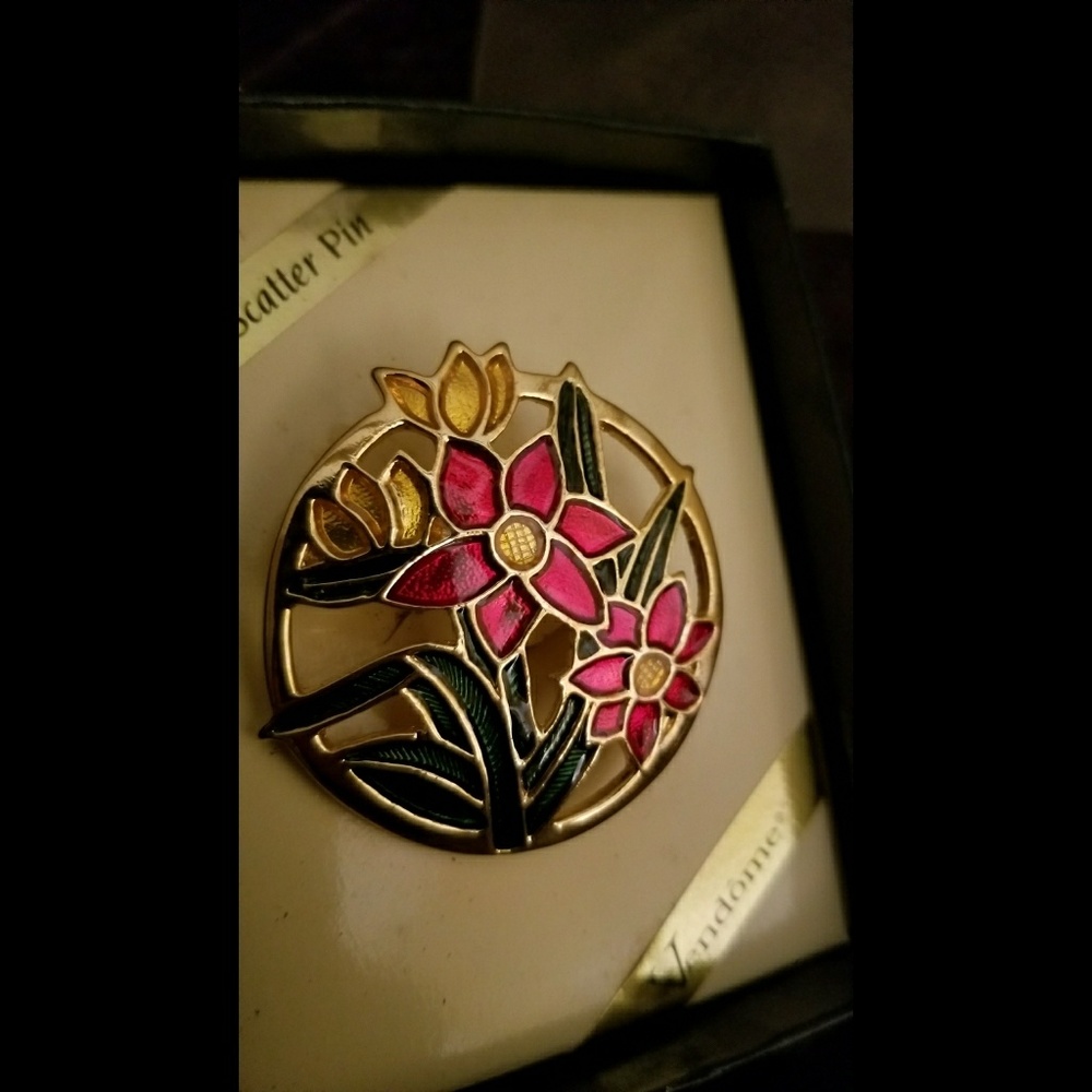 Vintage New in original box enameled pin